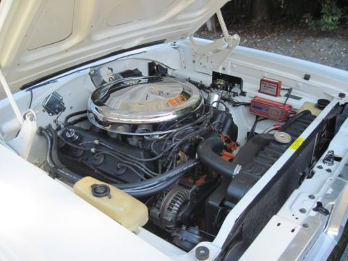 1966 dodge coronet deluxe 7.0l, four speed, 2 door sedan