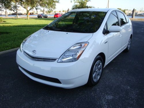 2008 toyota prius hybrid clean must sell white/gray