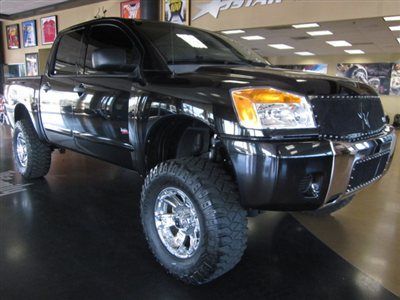 2008 nissan titan le crew cab only 26k miles lifted