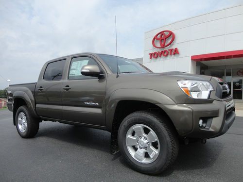 New 2013 tacoma double cab 4.0l v6 4x4 trd sport pyrite mica paint 4wd auto 4wd