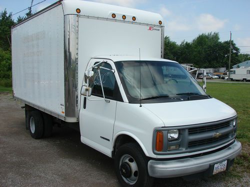 1998 chevrolet 3500 box truck