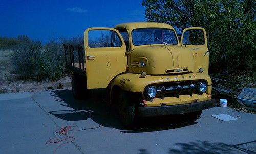 1952 ford coe - f6 - runs and drives, great body, ready for restoration.