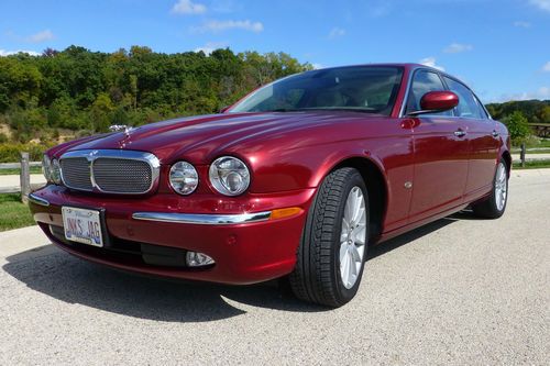 Xj8l - gorgeous radiance red/champagne int - nav/blue tooth/ prem audio+sirius