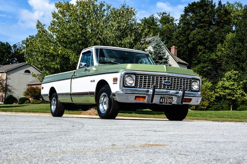 1972 chevy cheyenne,showroom quality truck, laser straight, no rust, clear title