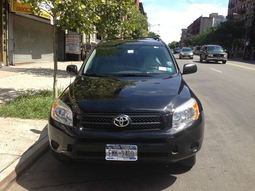 Toyota rav4 blk only with 57.000 mile run like new