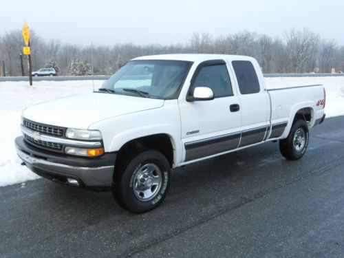 4x4! 2000 chevy 2500hd 6.0 gas v8 automatic 4 door club cab long bed clean truck