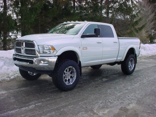 2011 dodge ram 2500 big horn crew cab,turbo diesel,4wd,with lifted suspension