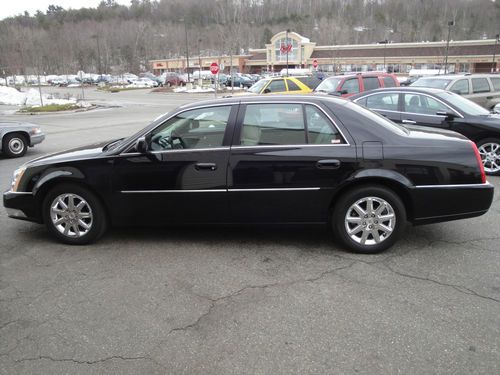 2011 cadillac dts premiere