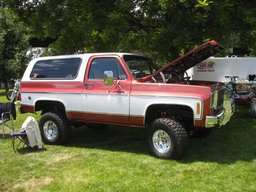 Beautifully restored 1978 chevy blazer for sale.