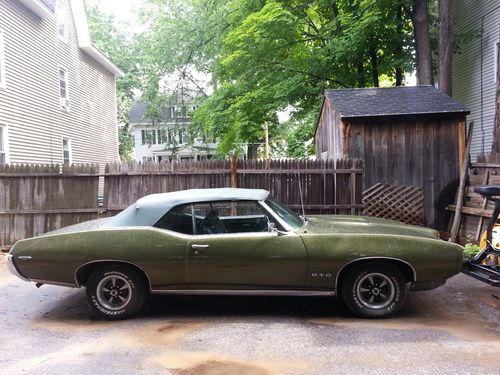 1969 pontiac gto convertable 400 eng. 68k miles ,triple green paint+trim trim