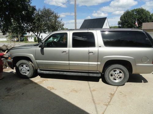 2003 chevrolet k1500 suburban 4x4 104,500 leather power everything sun roof