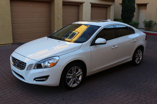 2012 volvo s60 t5, only 16k mi, leather, navigation, roof, tint, don't miss!