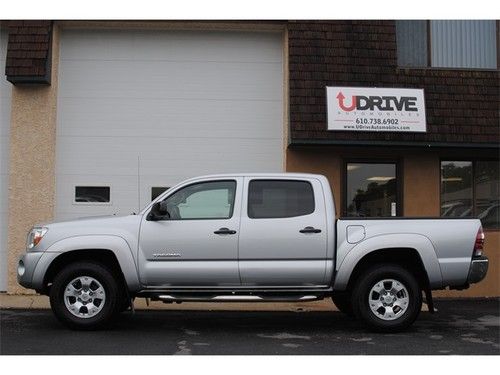 Free warranty 6 speed double cab 4x4 sr5 v6 1 owner new tires backup cam boards!