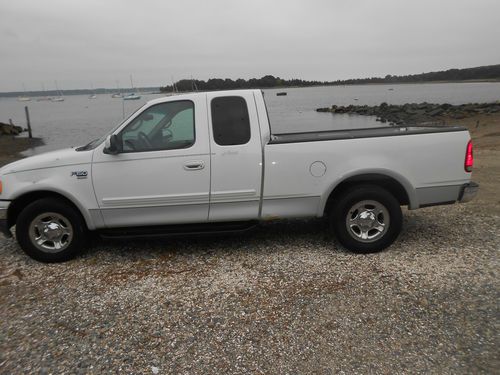 Ford f 150 lariat pickup truck no reserve!