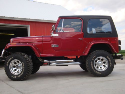 1979 cj7 jeep, great condition, red/maroon