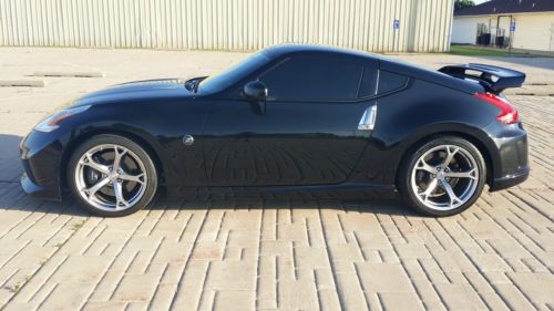 *** 2010 nissan 370z nismo mint only 26k miles ***