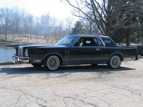1982 lincoln mark vi 2 door coupe in triple black with factory over-sized power