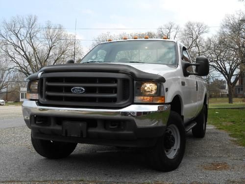 2002 ford f250 super duty truck  4x4 (gooseneck hitch)- clean only 122k miles