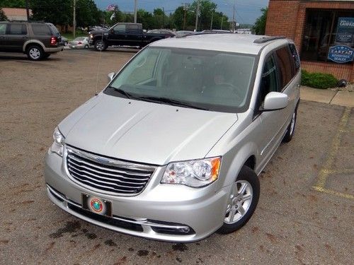 2012(12) chrysler town &amp; country touring warranty entertainment system w/dvd