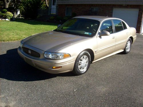 2005 buick lesabre custom garaged and loaded***