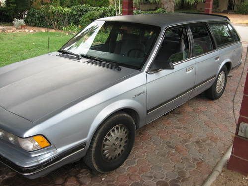 1996 buick century limited wagon 4-door 3.1l "squire" seats 8 occupants legally!