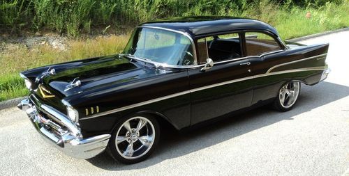 Beautiful '57 chevy - black on black - 90 pics