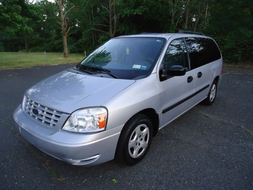 2007 ford freestyle mini van 7 passenger only 69k miles like new very clean nyc!