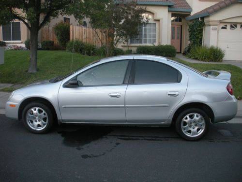 2005 dodge neon sxt, manual transmission, silver, clean title, new tires