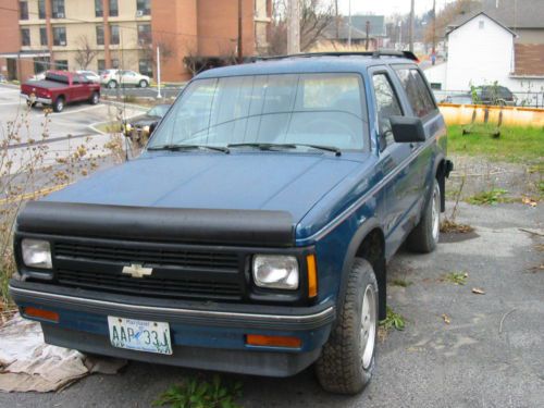 1991 chevrolet s-10 blazer sport 2dr, 4x4,low miles, owned since 1991