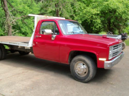 1976 chevy 14 foot flat bed 1 ton