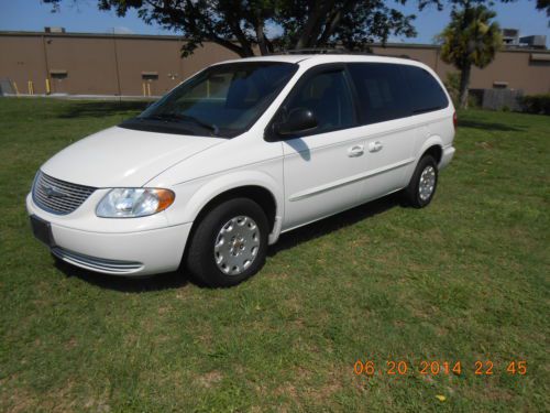 2002 chrysler town &amp; country lx cold air, dual sliders