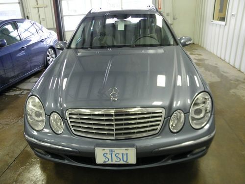 2004 mercedes benz e500 4matic wagon. 3rd seat. med metalic blue. loaded w/opt.