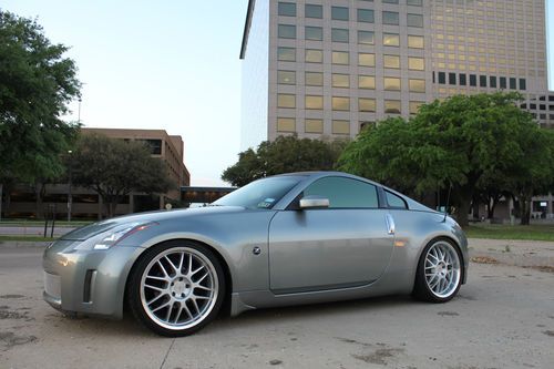 Nismo tuned 6 speed leather, hids, 20" rims, dvd, system, lowered, jdm, carbon
