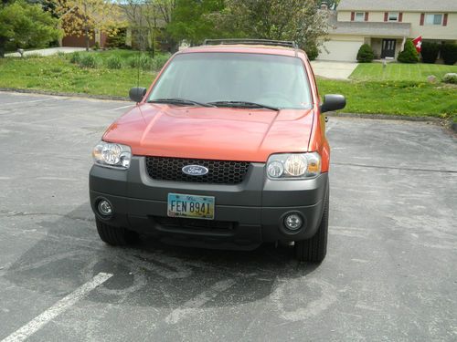 2006 ford escape xlt v6 3.0 - 101k miles, outstanding condition