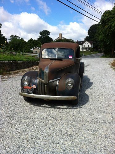 1940 ford truck with patina and flathead motor