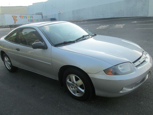 2005 chevrolet cavalier ls coupe--only 84k miles