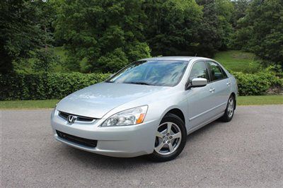 2005 honda accord hybrid clean carfax leather cd changer loaded great mpg!!