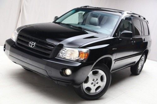 We finance! 2006 toyota highlander limited 4wd 3rd row seats heated seats