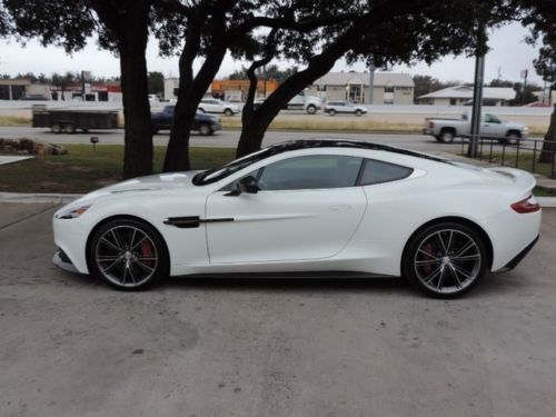 2014 aston martin vanquish coupe-white/black and red leather