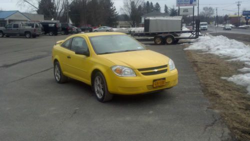 Chevy cobalt 2005 2dr sedan yellow