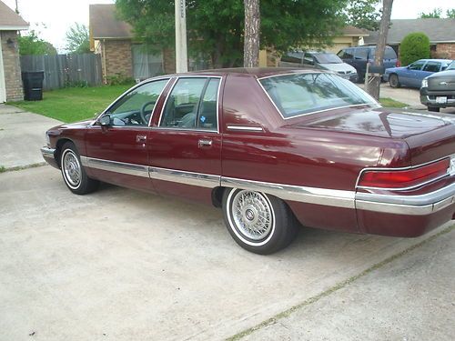 Burgundy straight body clean interior cold a/c