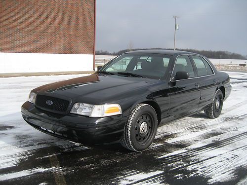 2007 ford crown victoria - p71 police pkg - 4.6l v8 - runs and drives excellent