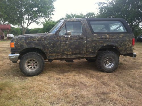 1988 ford bronco camo paint job super swampers 4x4