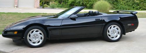 1992 chevrolet corvette base convertible 2-door 5.7l