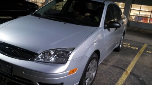 2007 silver ford focus