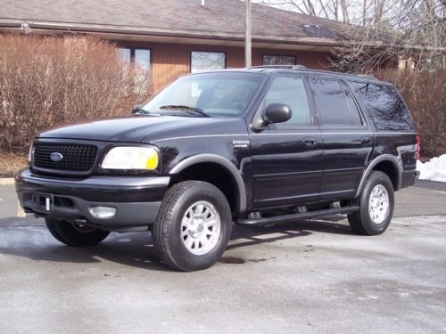 2000 ford expedition xlt , leather, 3rd row seating, low miles, must see