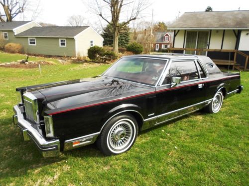1983 lincoln continental mark vi  extra low miles 9670 one of a kind car