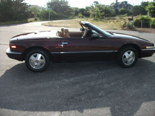 Hard to find burgundy with tan top/interior. original fl car.