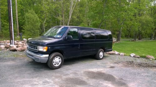 2000 ford e 350 xlt super duty 15 passenger van with remove-able seats.