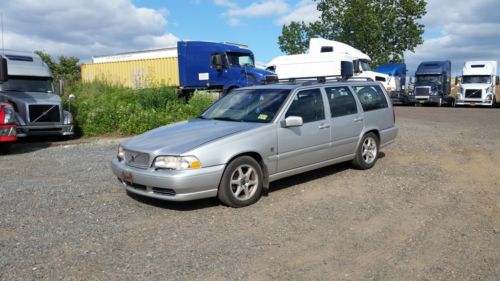 2000 volvo v70 119k miles 7 seats all options for the year no reserve